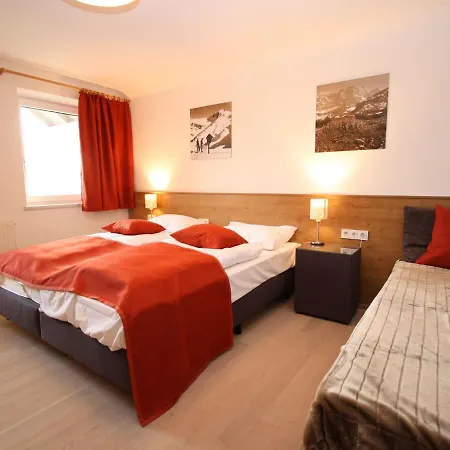 Grand Chalet In Mauterndorf With Sauna And Playroom Feriehus *